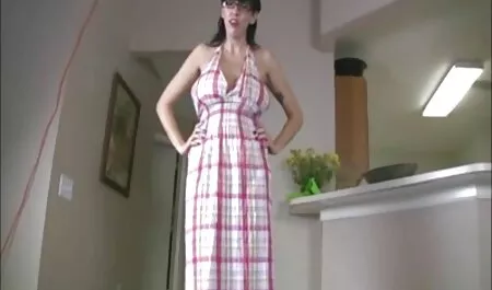 Bionda con grandi tette sperma sulle tette video porno casalinghe gratis e scopata nel culo con un giocattolo