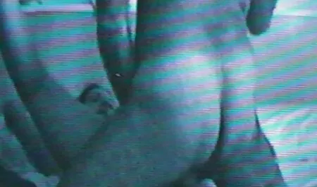 Kaoruku casalinghe nude lo fa con due uomini eccitati gratis