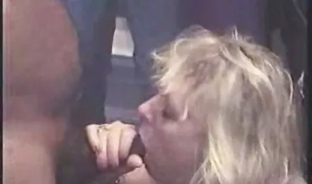 scopa la sua figa con casalinghe porno italiane un grosso cetriolo