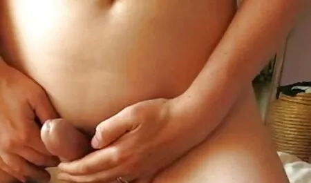 Nero Noemilk con culo rotondo prende video porno amatoriali italiani casalinghi due cazzi enormi