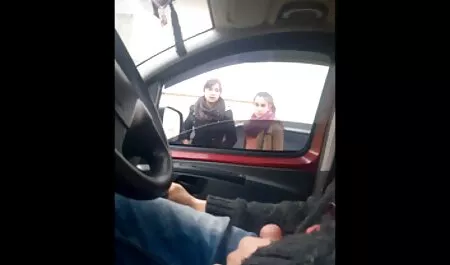 Gioca casalinghe italiane amatoriali con grandi tette, rimbalza, succhia, lecca