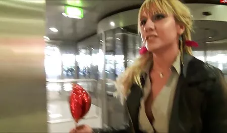 CREDITO4K. Rubia llega a la agencycia de porno orge casalinghe prestamos y tiene sexo salvaje por dine