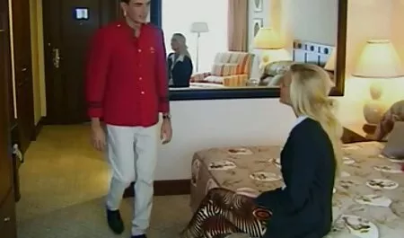 Mungitura video casalinghe amatoriali gratis della prostata con orgasmo caldo