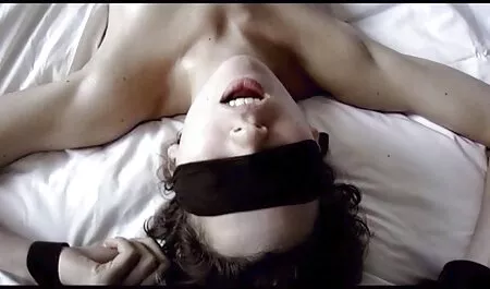Fortunato tizio film porno di casalinghe italiane cavalca il suo cazzo bella bionda